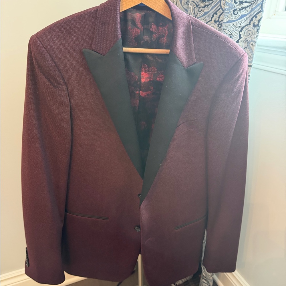 Elegant Maroon Blazer with Black Lapel